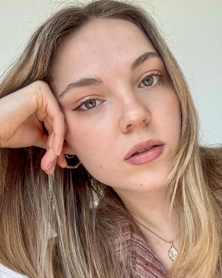 Damla Halıcı - Müge Orkun Menajerlik