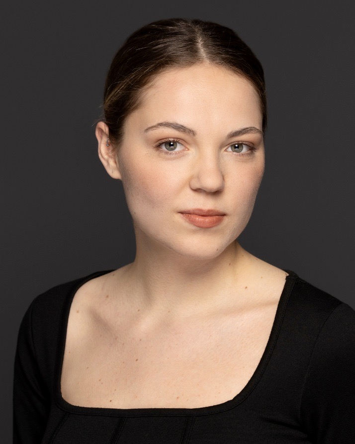 Damla Halıcı - Müge Orkun Menajerlik