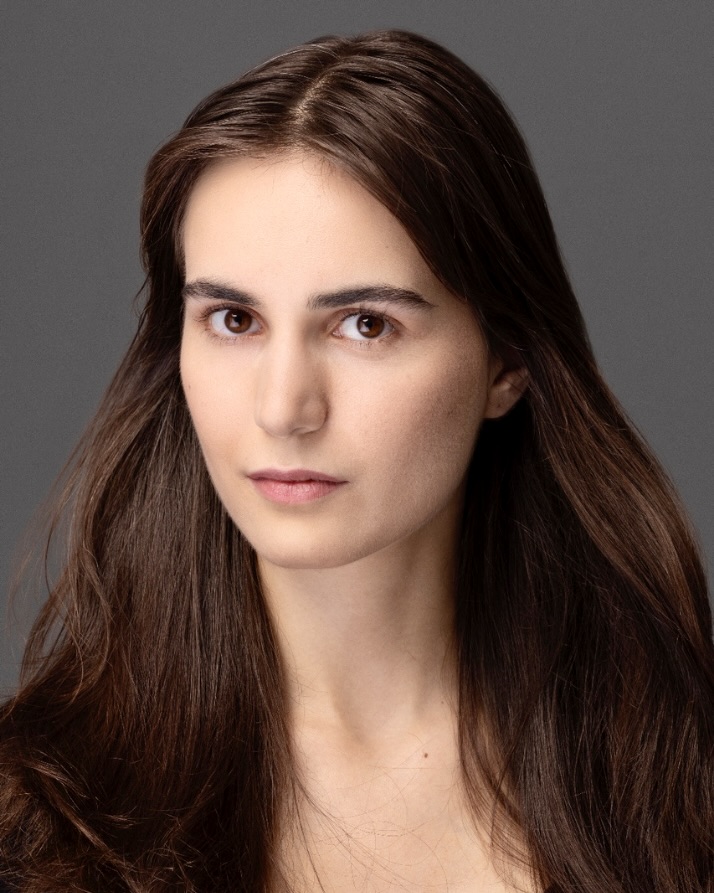 Eylül Yolcu - Müge Orkun Menajerlik