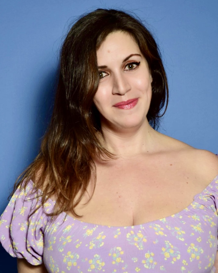 İris Bilen - Müge Orkun Menajerlik