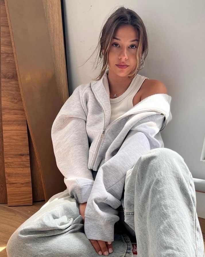 Yağmur Işık - Müge Orkun Menajerlik