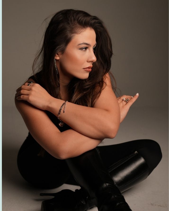 Yağmur Işık - Müge Orkun Menajerlik